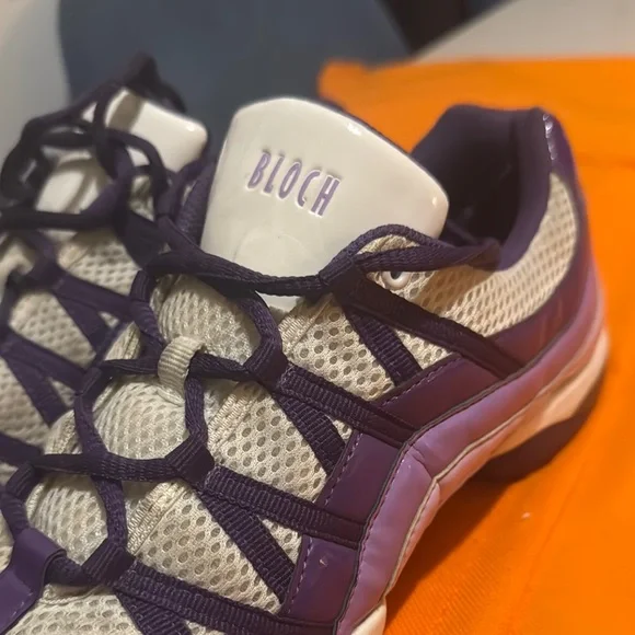 Stylish Purple and Cream Women's Sneakers - Picture 4 of 5